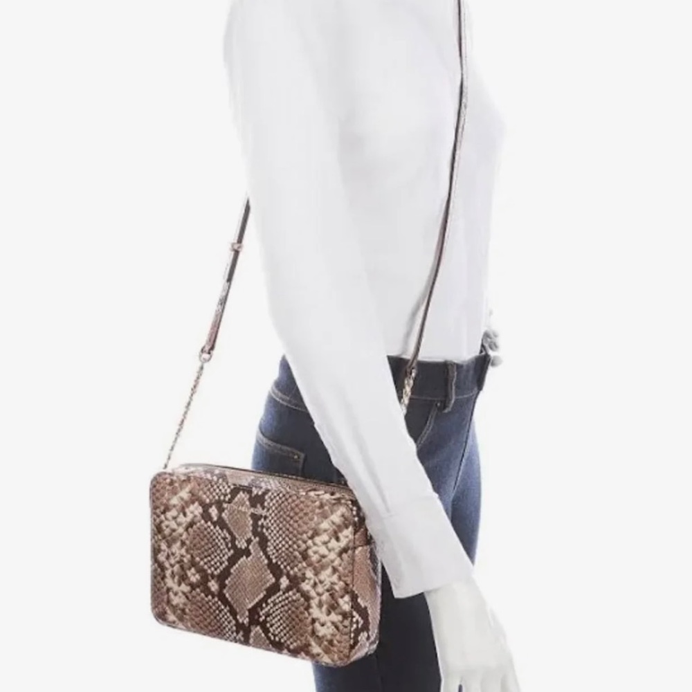 Michael Kors Jet Set crossbody bag